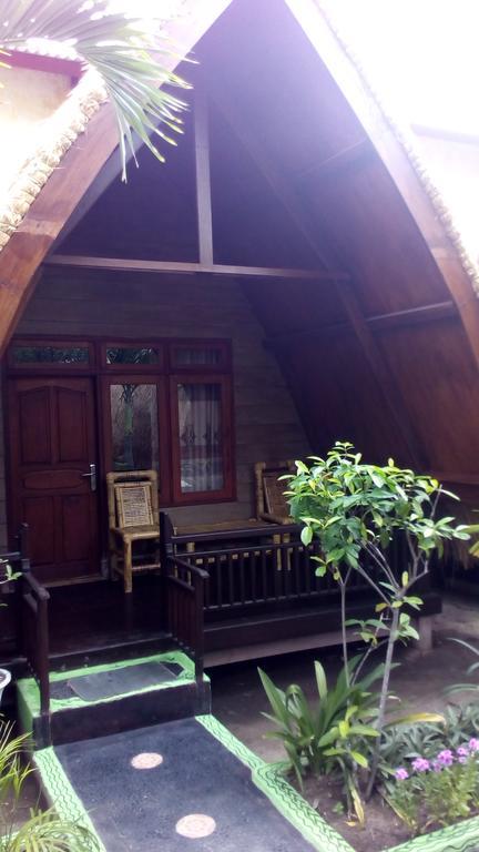 Coral Beach Pizza Cottages Гили Траванган Экстерьер фото